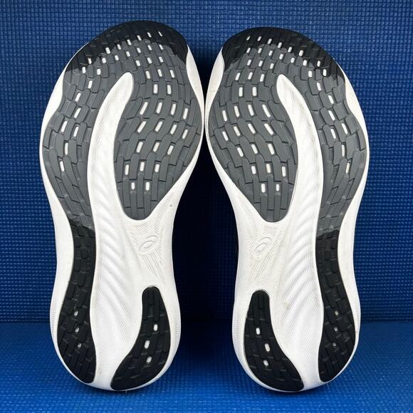 🔴 Asics Gel Nimbus 26 Women`s Size 11 Black White Athletic Shoes 1012B601 - Picture 7 of 8